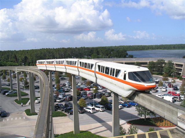 WDW_Monorail_2006.jpg